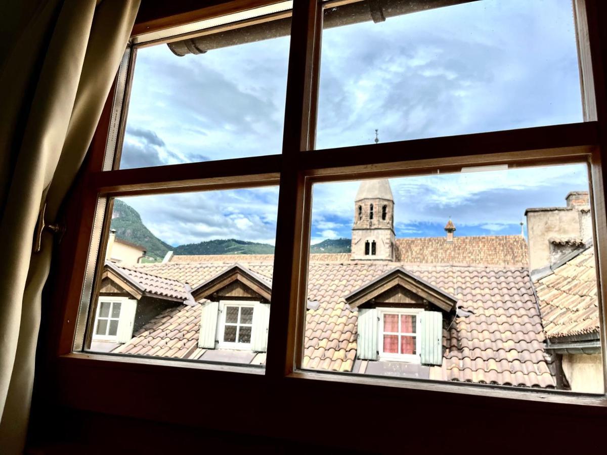 Historic Rooms And Apartments In The City Centre Of Bolzano Kültér fotó
