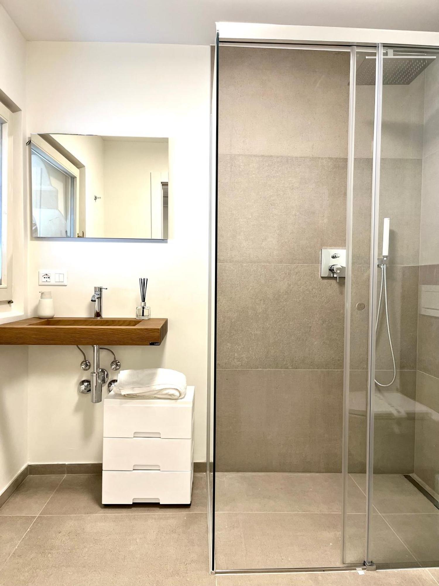 Historic Rooms And Apartments In The City Centre Of Bolzano Szoba fotó